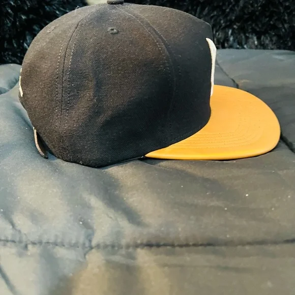 Naked Wolfe Men’s Baseball Cap - Picture 3 of 5